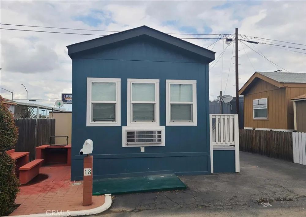 11825 Washington #18 Whittier, CA 90906