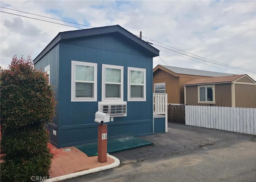 11825 Washington #18 Whittier, CA 90906