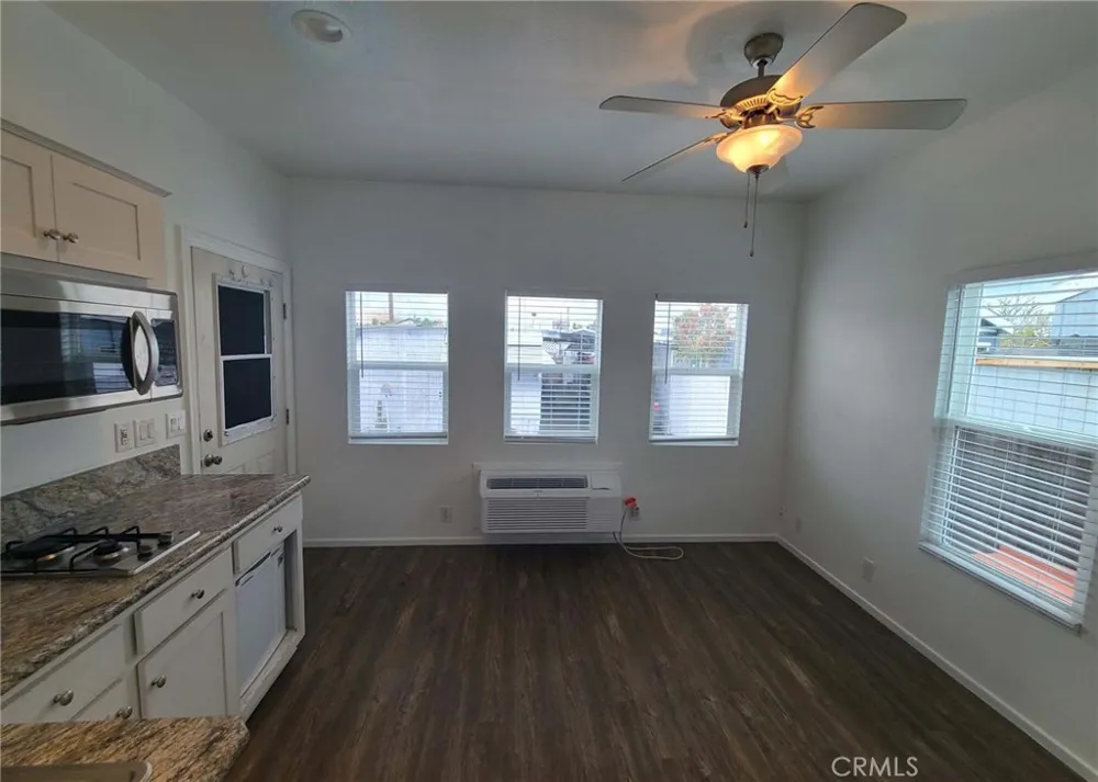 11825 Washington #18 Whittier, CA 90906