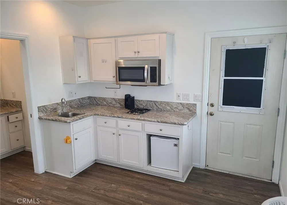 11825 Washington #18 Whittier, CA 90906