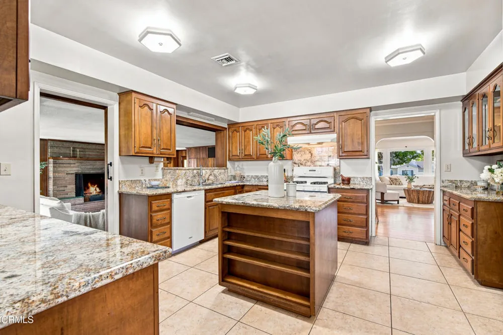 8441 Woodlawn Avenue San Gabriel, CA 91775