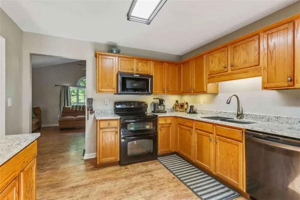 3415 Laurel Springs Cove Villa Rica, GA 30180