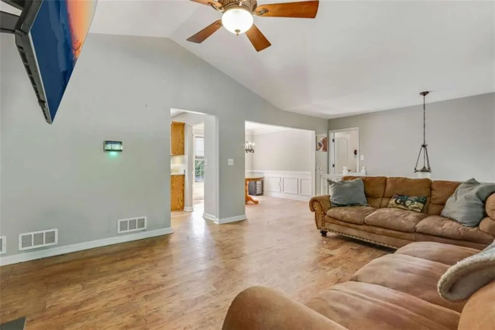 3415 Laurel Springs Cove Villa Rica, GA 30180