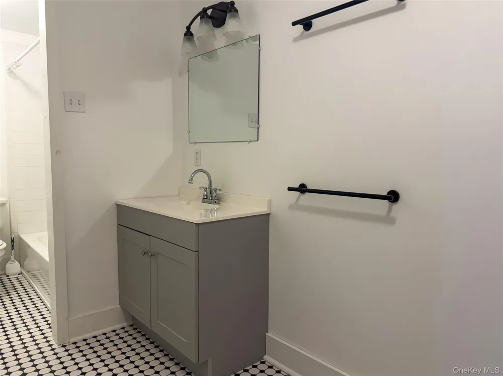 5 North Road #2A Tivoli, NY 12583