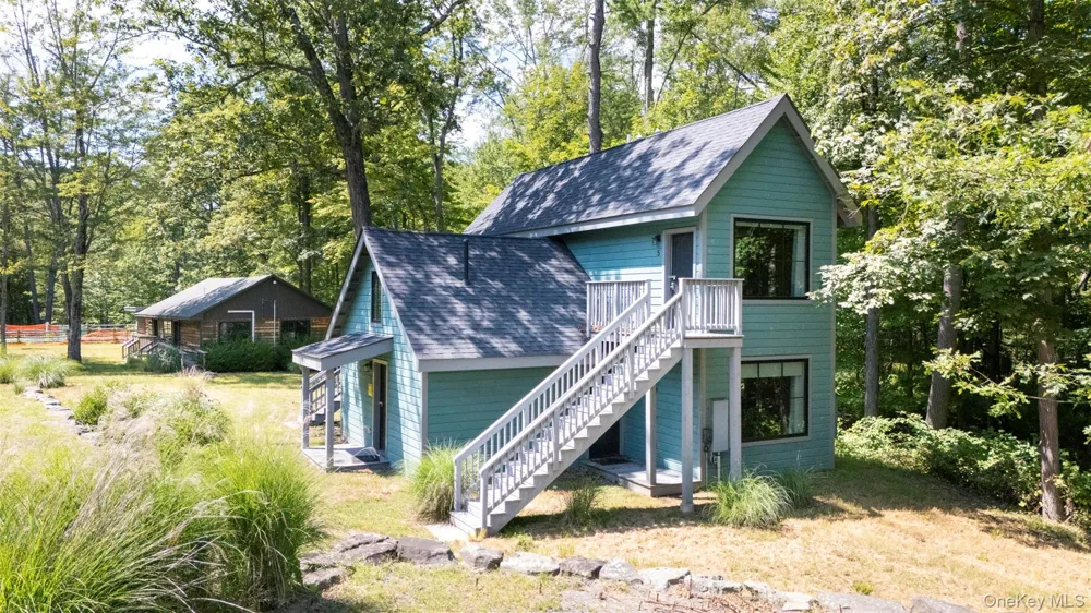 20 Country Club Lane Woodstock, NY 12498