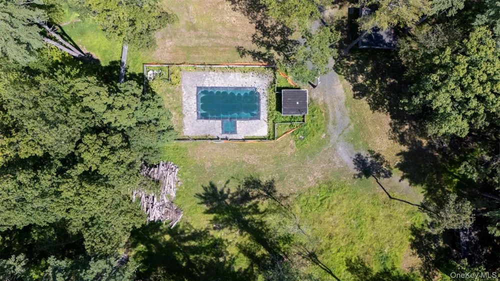 20 Country Club Lane Woodstock, NY 12498