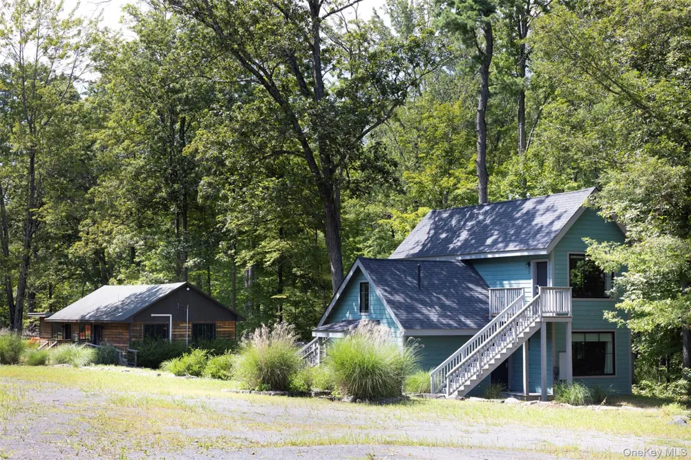 20 Country Club Lane Woodstock, NY 12498