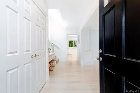 18 Shady Brook Lane