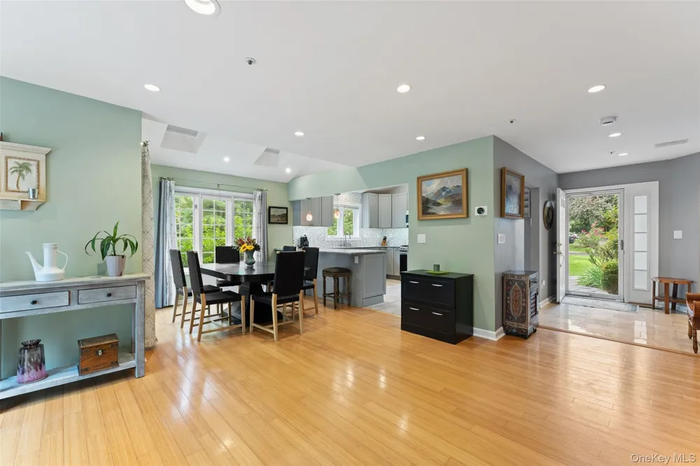 22 Berrybush Lane #70 Hastings-on-Hudson, NY 10706