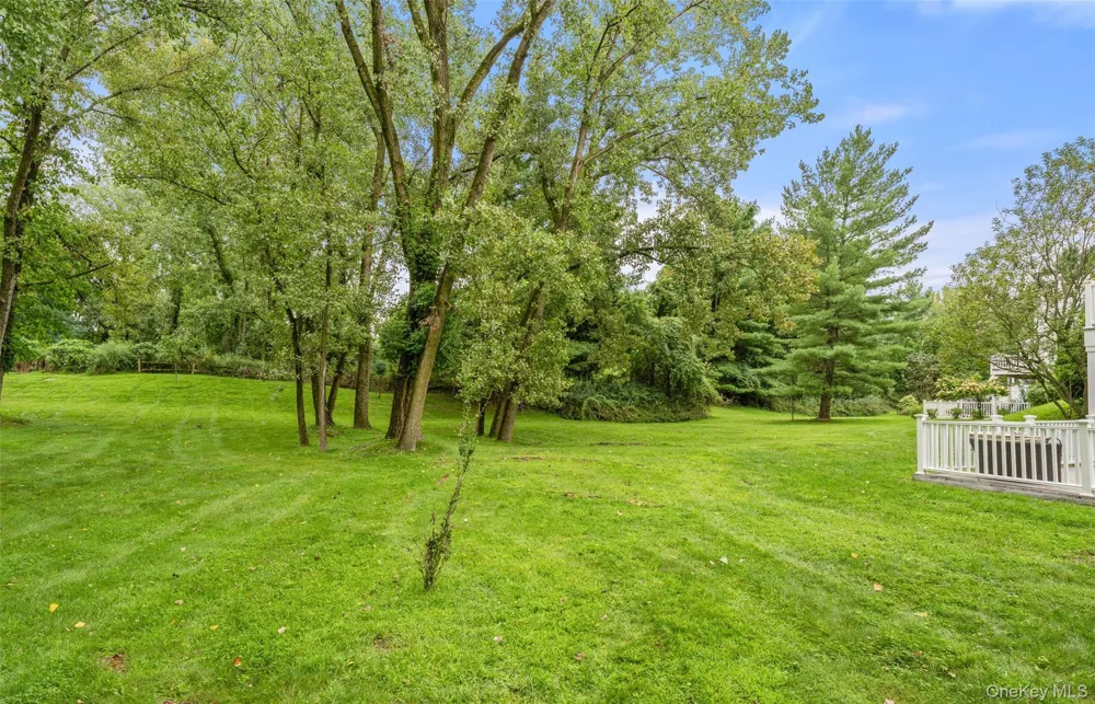 22 Berrybush Lane #70 Hastings-on-Hudson, NY 10706