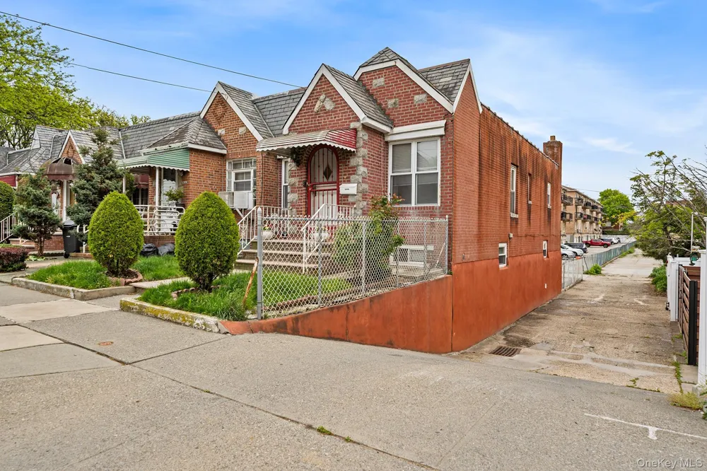 8612 133rd Avenue Ozone Park, NY 11417