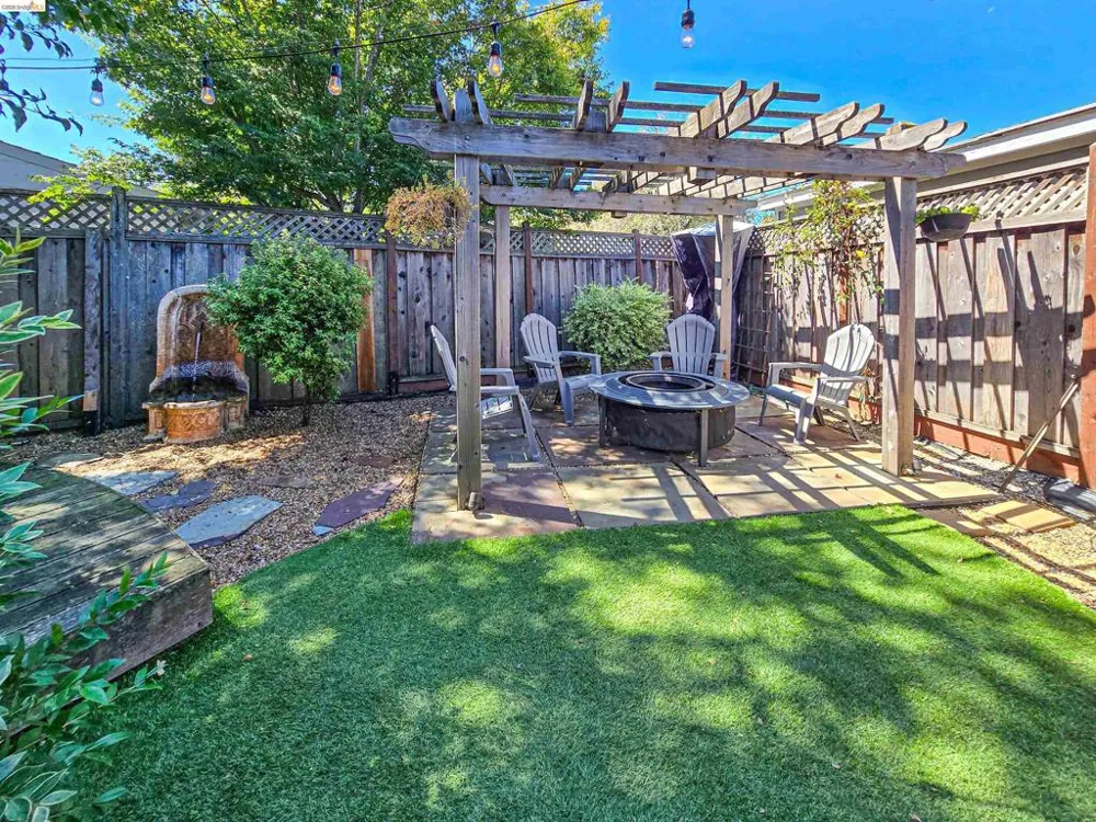 21367 Rizzo Ave Castro Valley, CA 94546