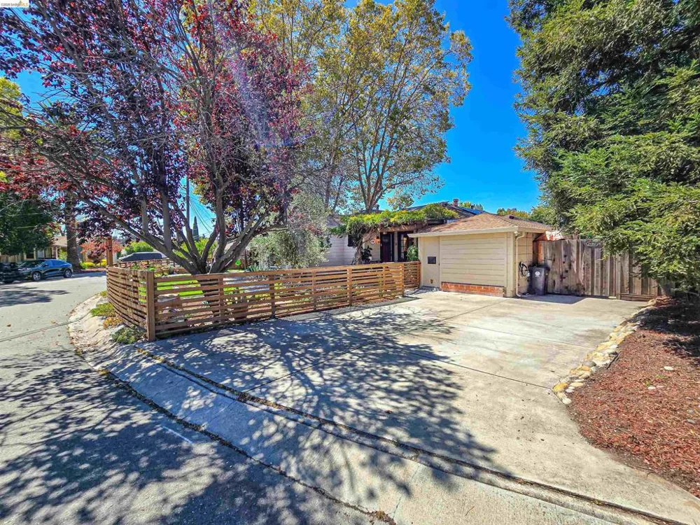 21367 Rizzo Ave Castro Valley, CA 94546