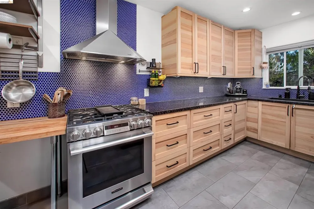21367 Rizzo Ave Castro Valley, CA 94546