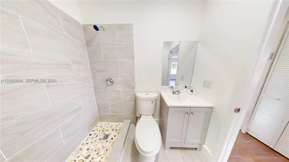 511 SE 2nd Street Hialeah, FL 33010