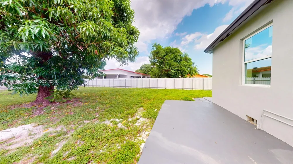 511 SE 2nd Street Hialeah, FL 33010
