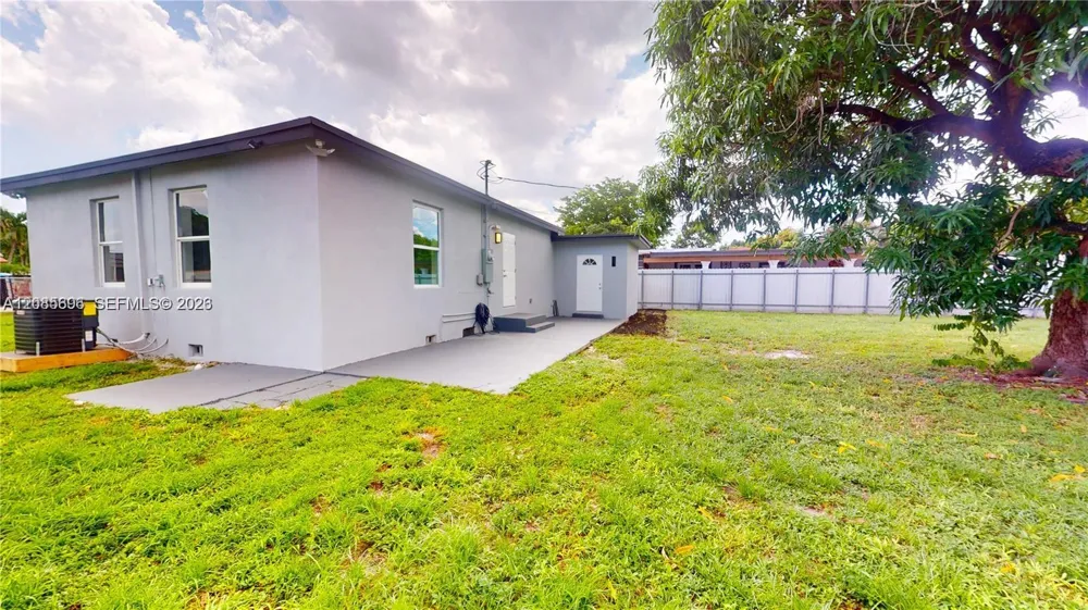 511 SE 2nd Street Hialeah, FL 33010