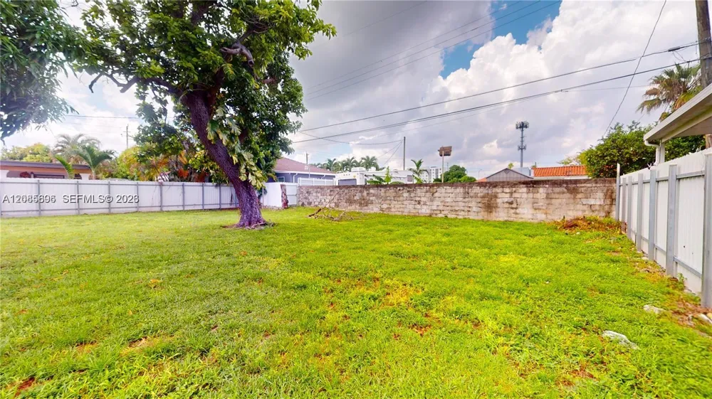 511 SE 2nd Street Hialeah, FL 33010