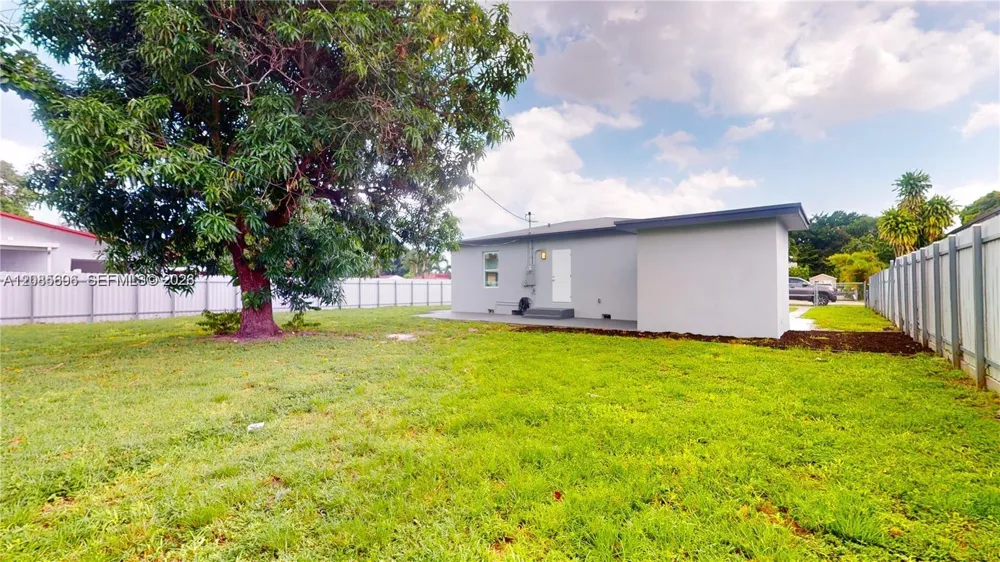 511 SE 2nd Street Hialeah, FL 33010