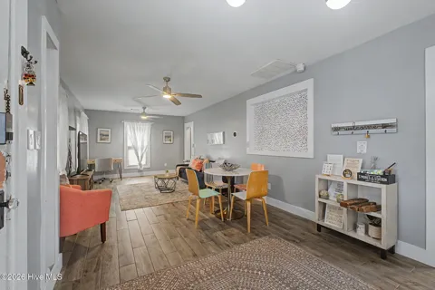 306 Ellis Street