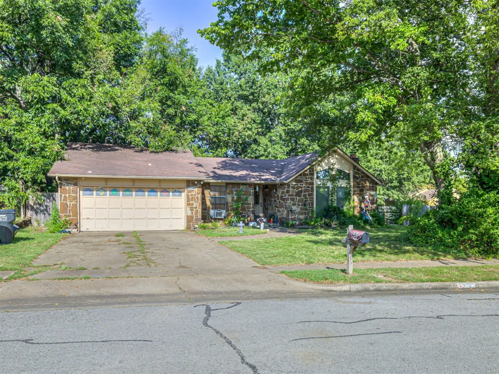 11412 S Douglas Avenue Jenks, OK 74037
