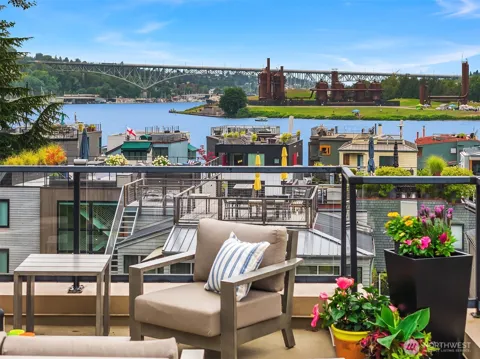 80 E Roanoke Street #2