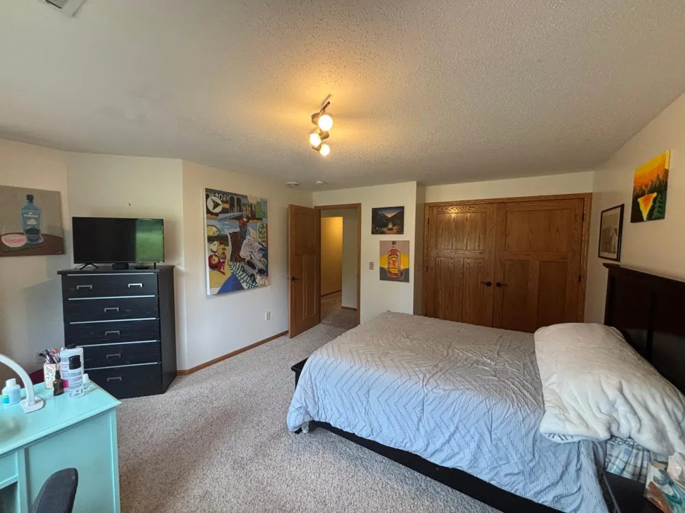 855 Bauer Avenue Eau Claire, WI 54703
