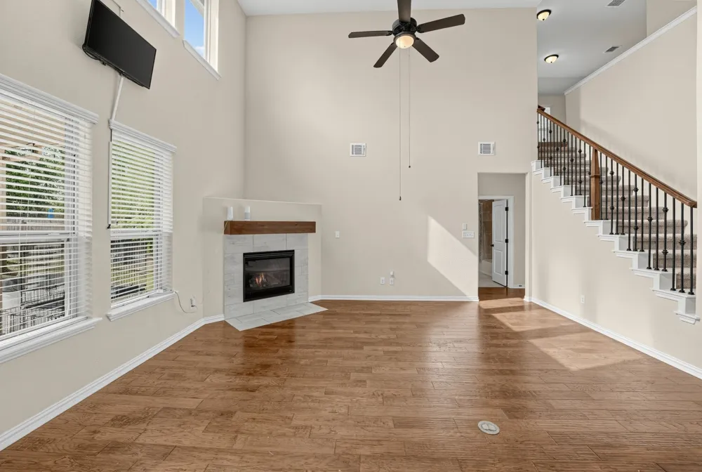 1694 Oyster Creek Buda, TX 78610