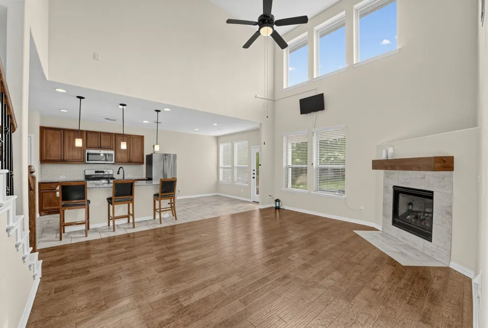 1694 Oyster Creek Buda, TX 78610