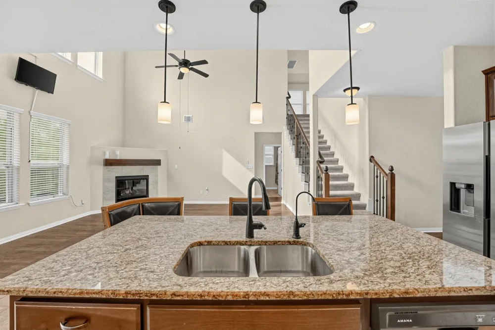 1694 Oyster Creek Buda, TX 78610