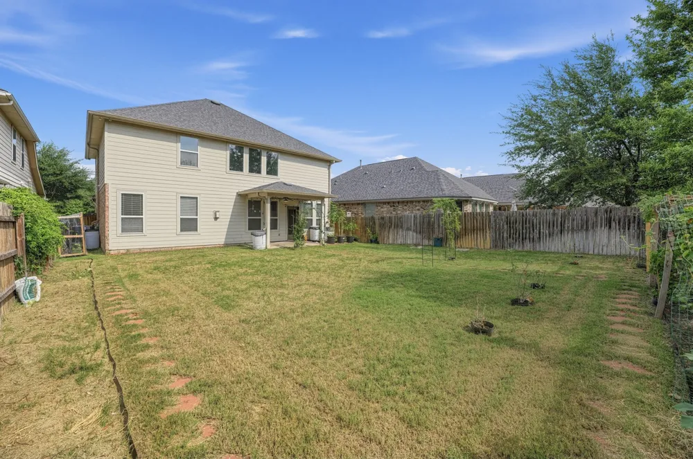 1694 Oyster Creek Buda, TX 78610