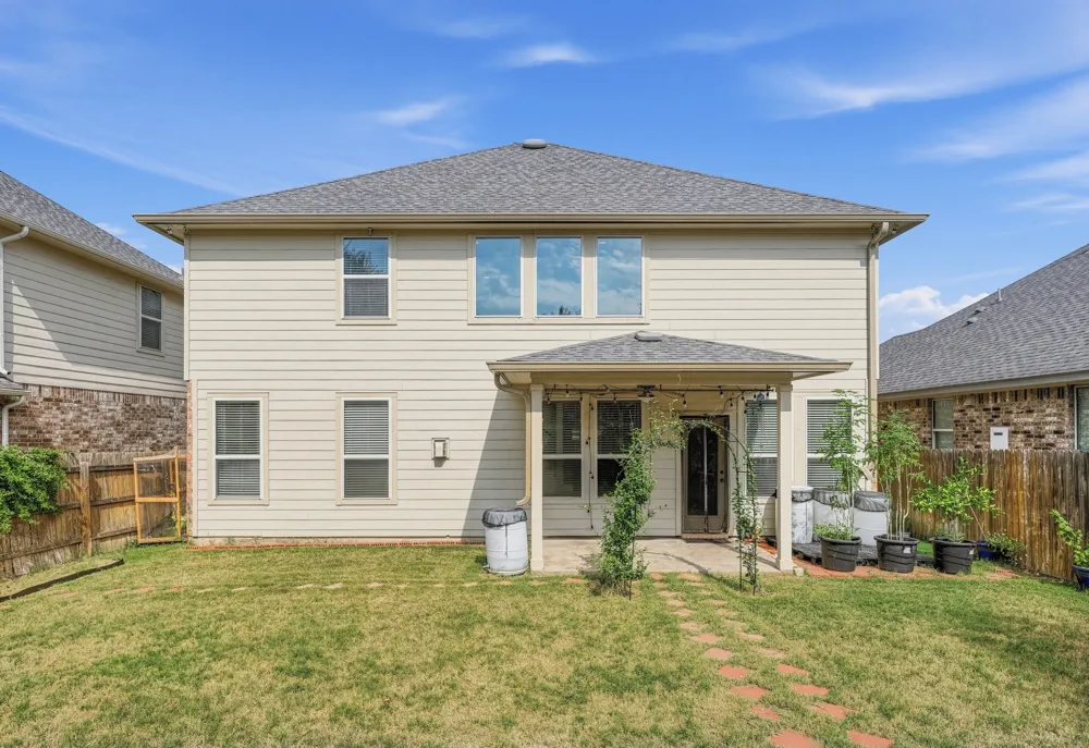 1694 Oyster Creek Buda, TX 78610