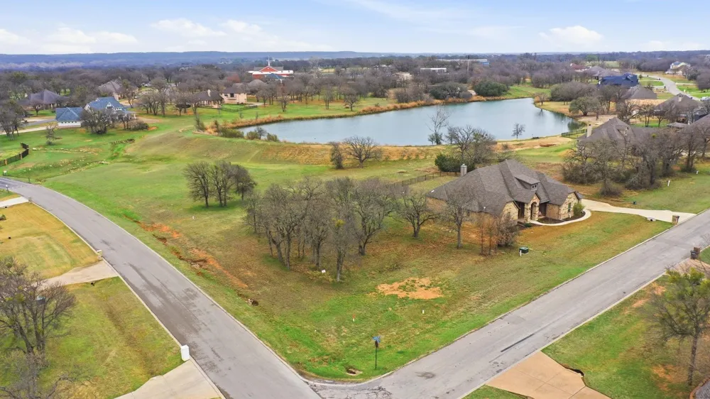 101 Lakeside Drive Lipan, TX 76462