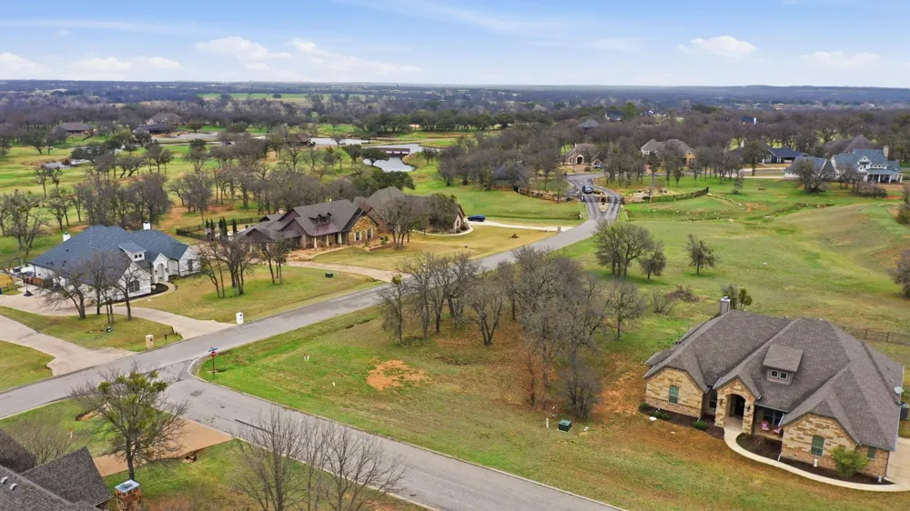 101 Lakeside Drive Lipan, TX 76462