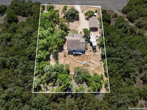 2092 STALLION SPRINGS DR