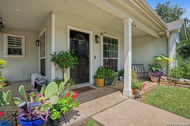 2092 STALLION SPRINGS DR Fischer, TX 78623