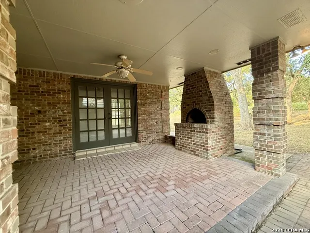 21210 Forest Waters Cir Garden Ridge, TX 78266