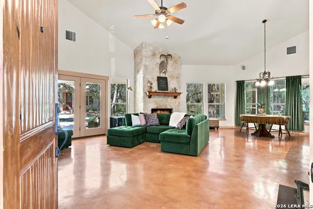 2 Trophy New Braunfels, TX 78132