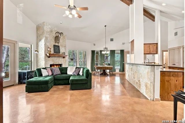 2 Trophy New Braunfels, TX 78132