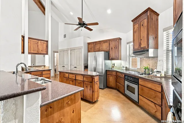 2 Trophy New Braunfels, TX 78132