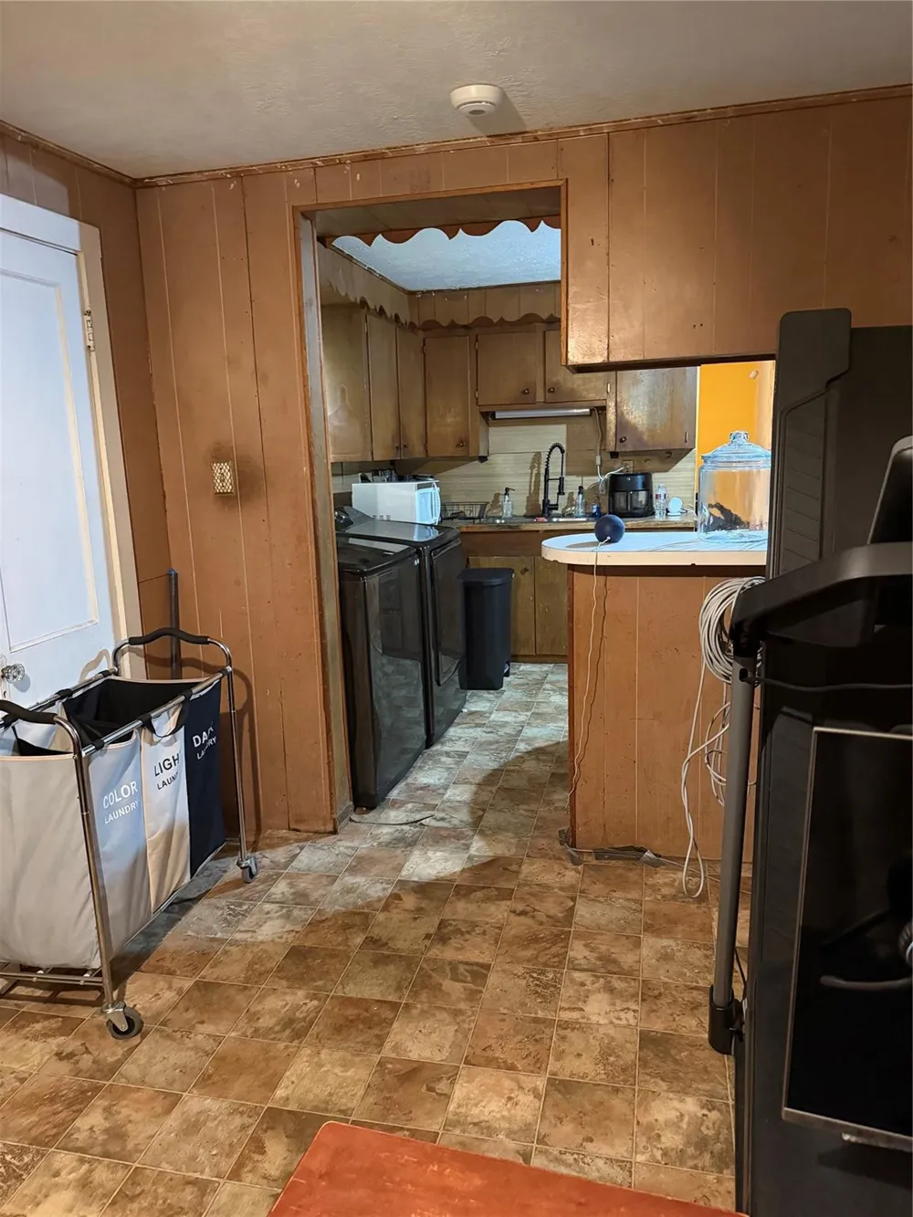 6211 Los Angeles Street Houston, TX 77026