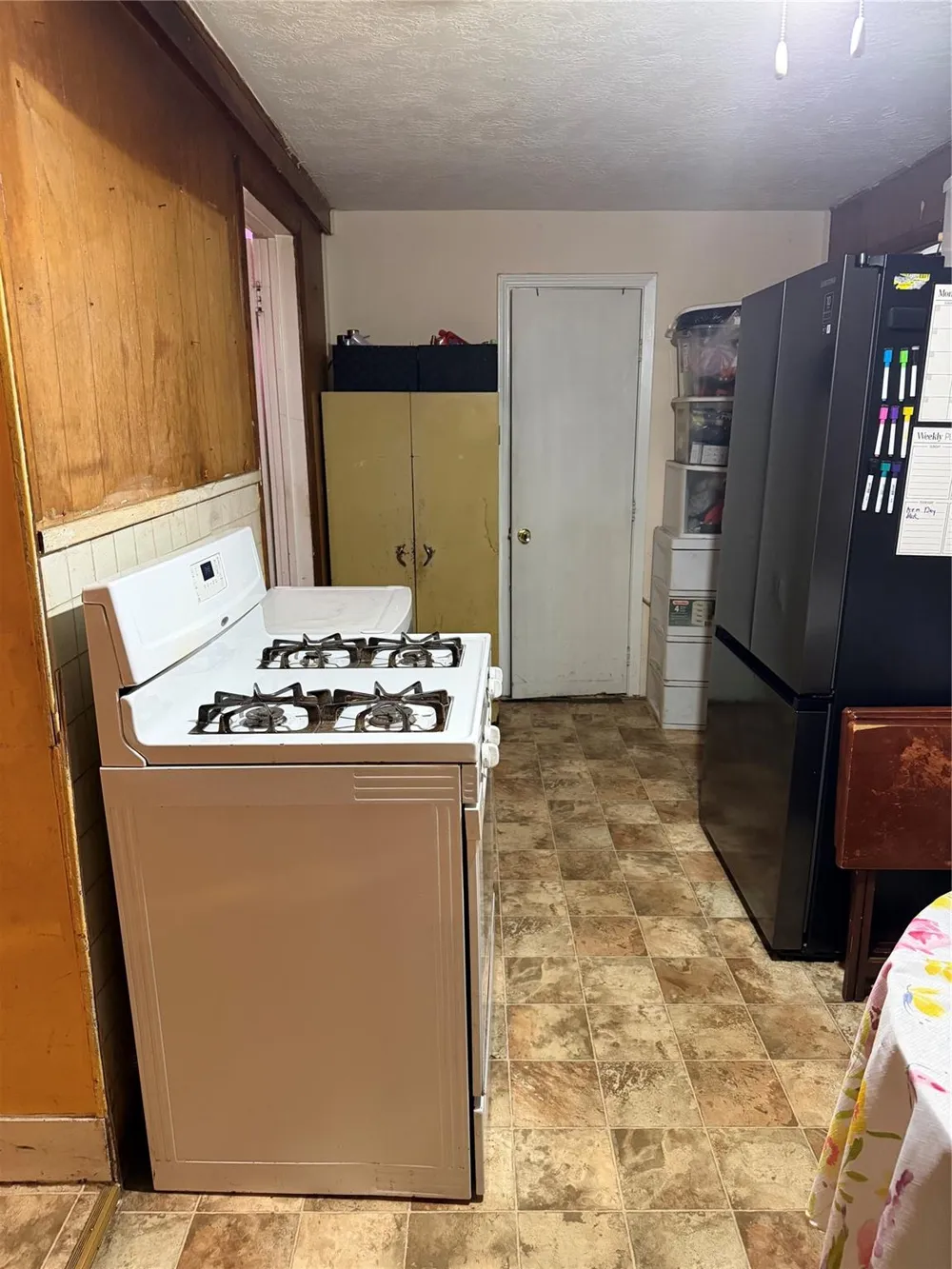 6211 Los Angeles Street Houston, TX 77026