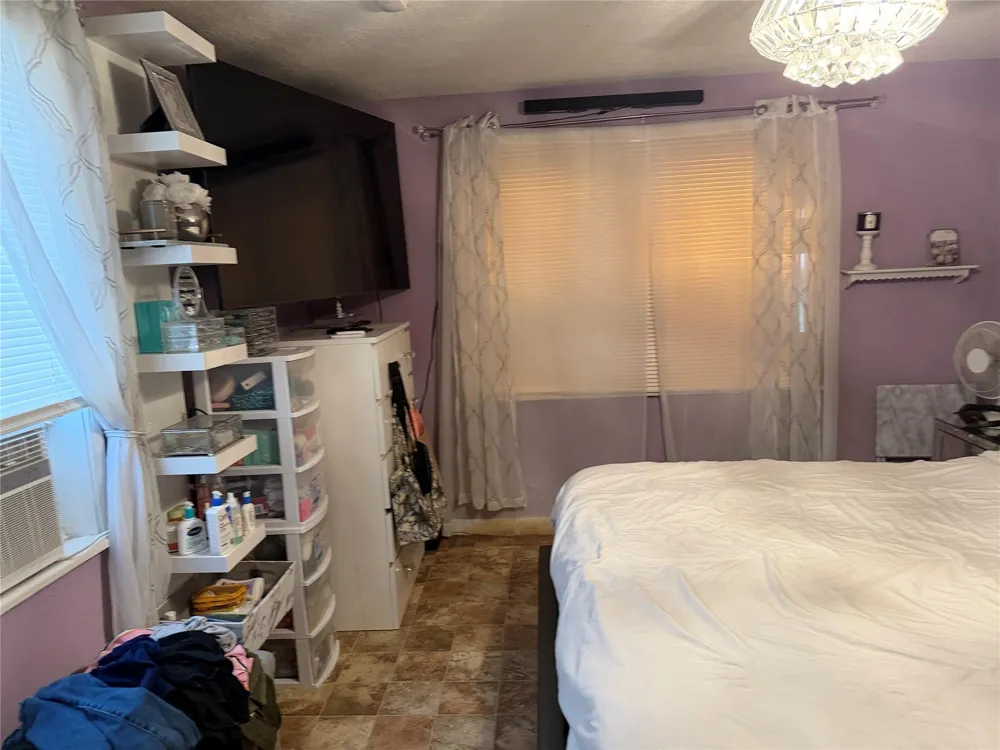 6211 Los Angeles Street Houston, TX 77026