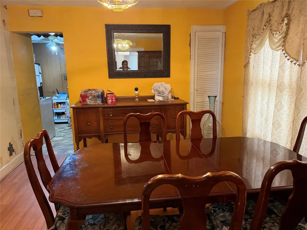 6211 Los Angeles Street Houston, TX 77026