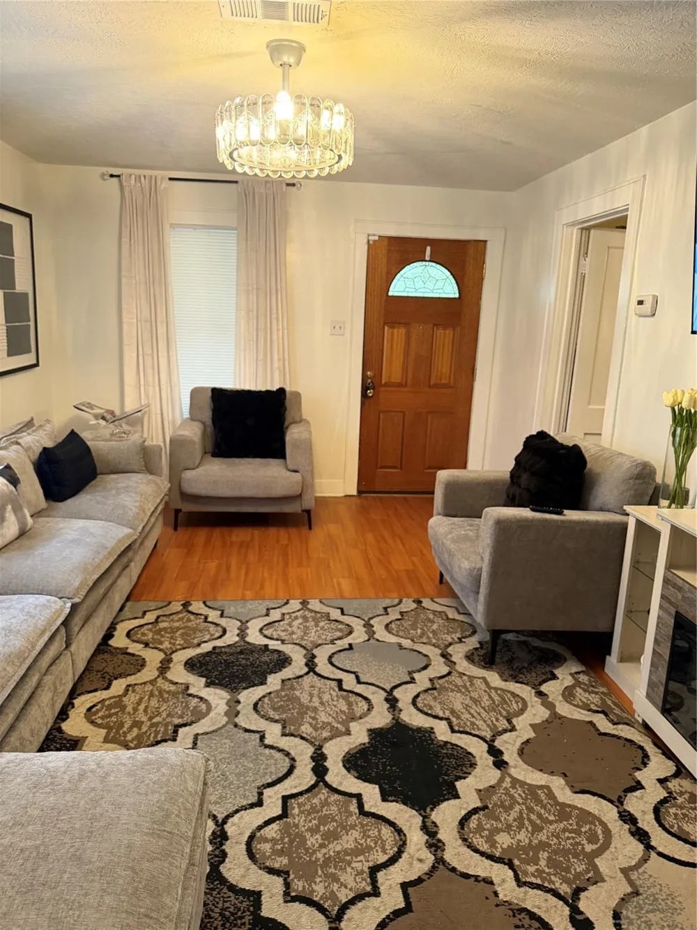 6211 Los Angeles Street Houston, TX 77026
