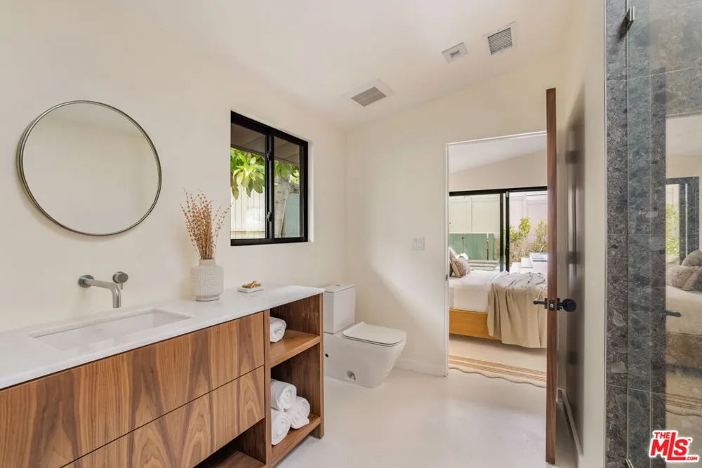 3748 Seahorn Drive Malibu, CA 90265