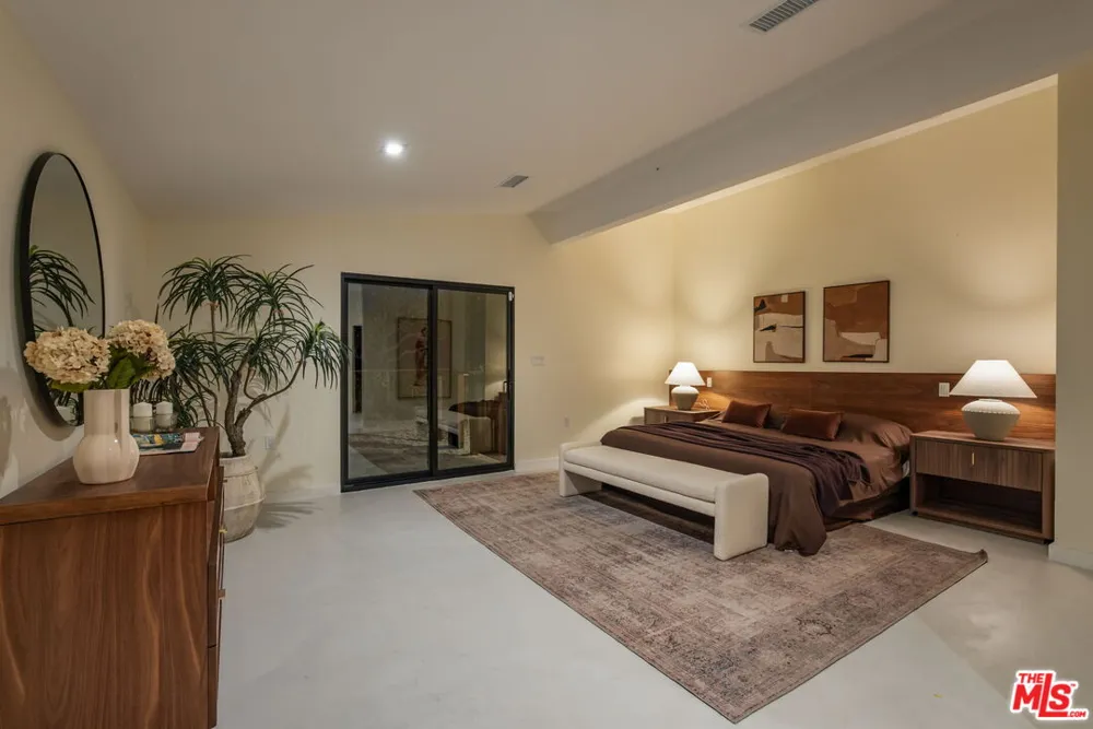 3748 Seahorn Drive Malibu, CA 90265