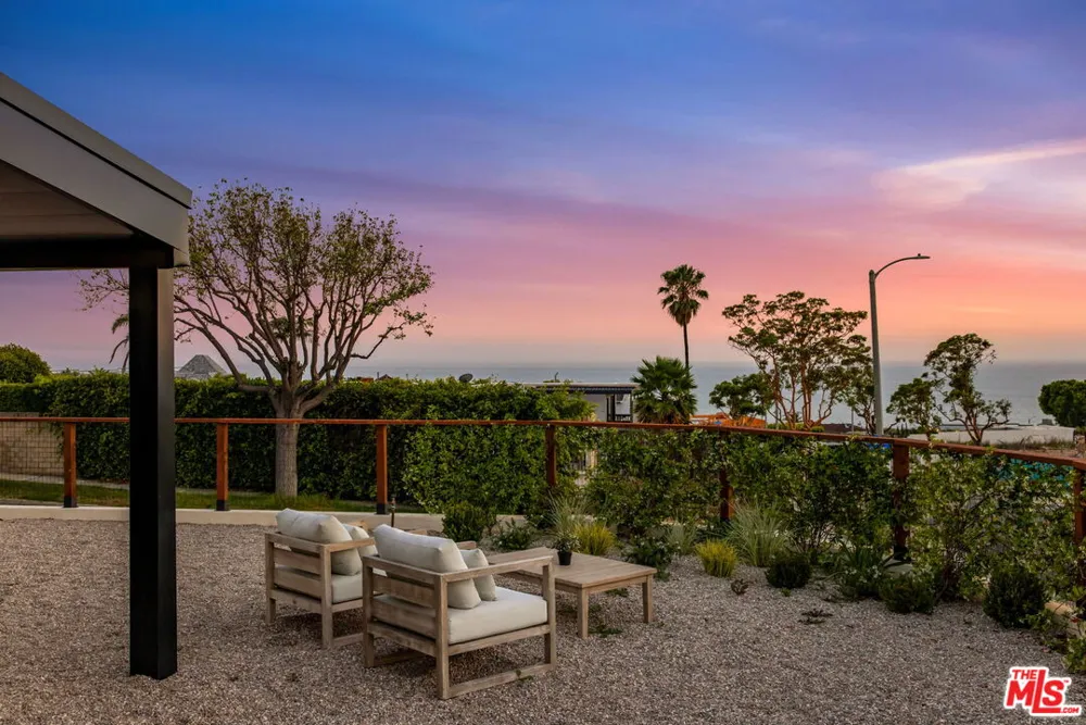 3748 Seahorn Drive Malibu, CA 90265