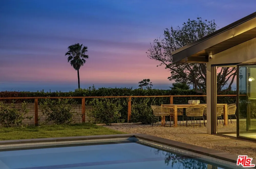 3748 Seahorn Drive Malibu, CA 90265