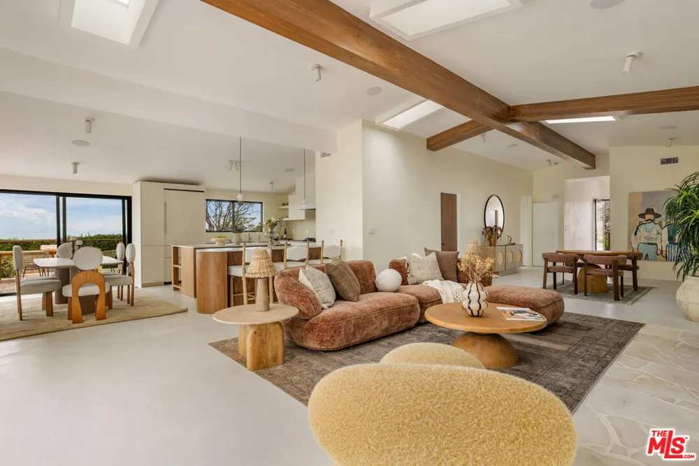 3748 Seahorn Drive Malibu, CA 90265